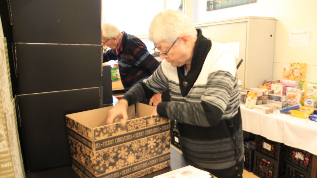 Kerstpakkettenactie Alphen aan den Rijn roept op producten te doneren