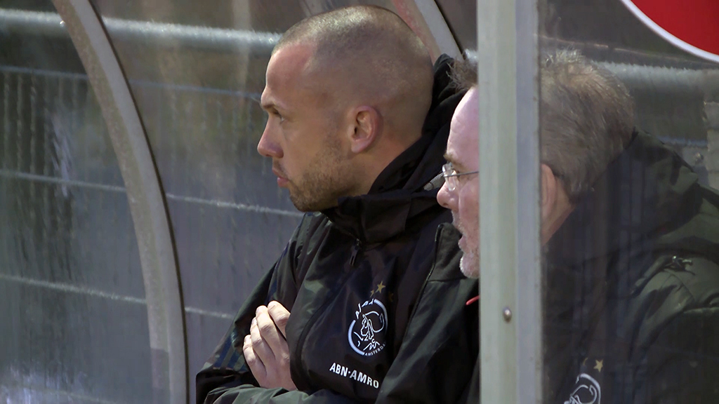 John Heitinga ontslagen als hoofdtrainer Ajax