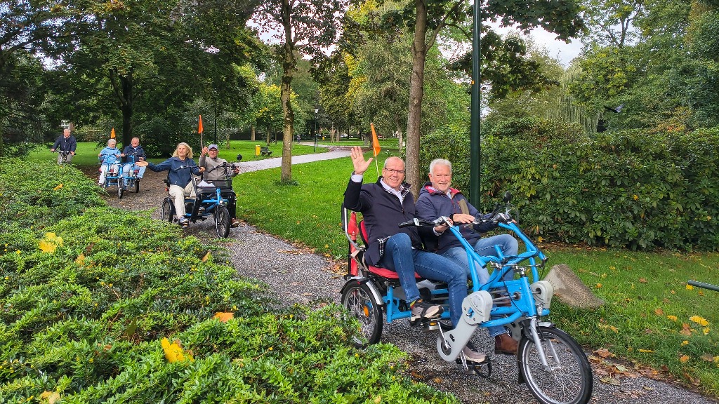 500.000 kilometer afgelegd door Fietsmaatjes: ‘Dat dit mogelijk wordt gemaakt verdient grote waarder