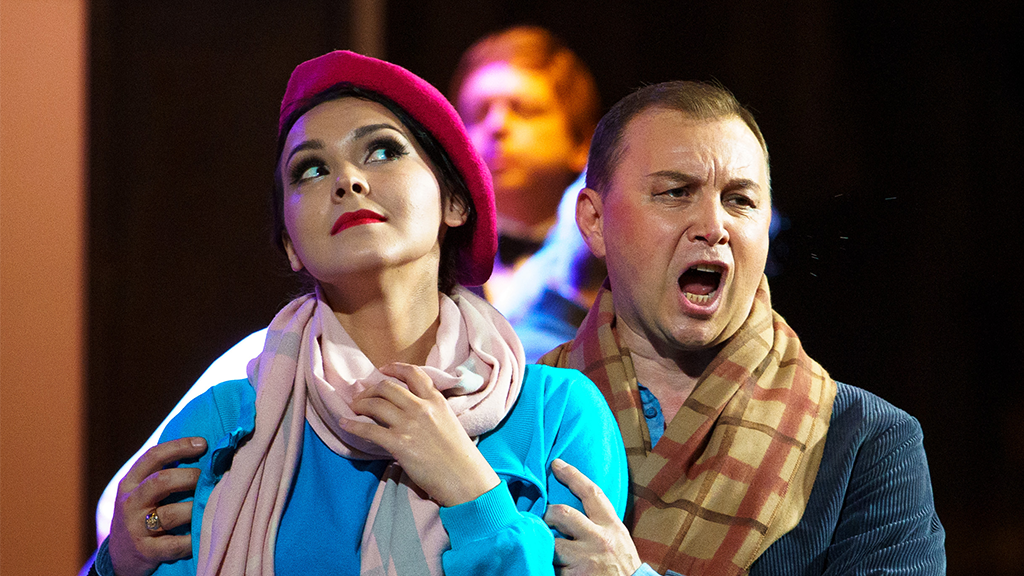 Nationale Opera van Oekraïne speelt opvoering van La Bohème in Alphens ...